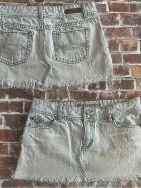 VTG Abercrombie & Fitch light wash distressed & bleach speckled mini skirt